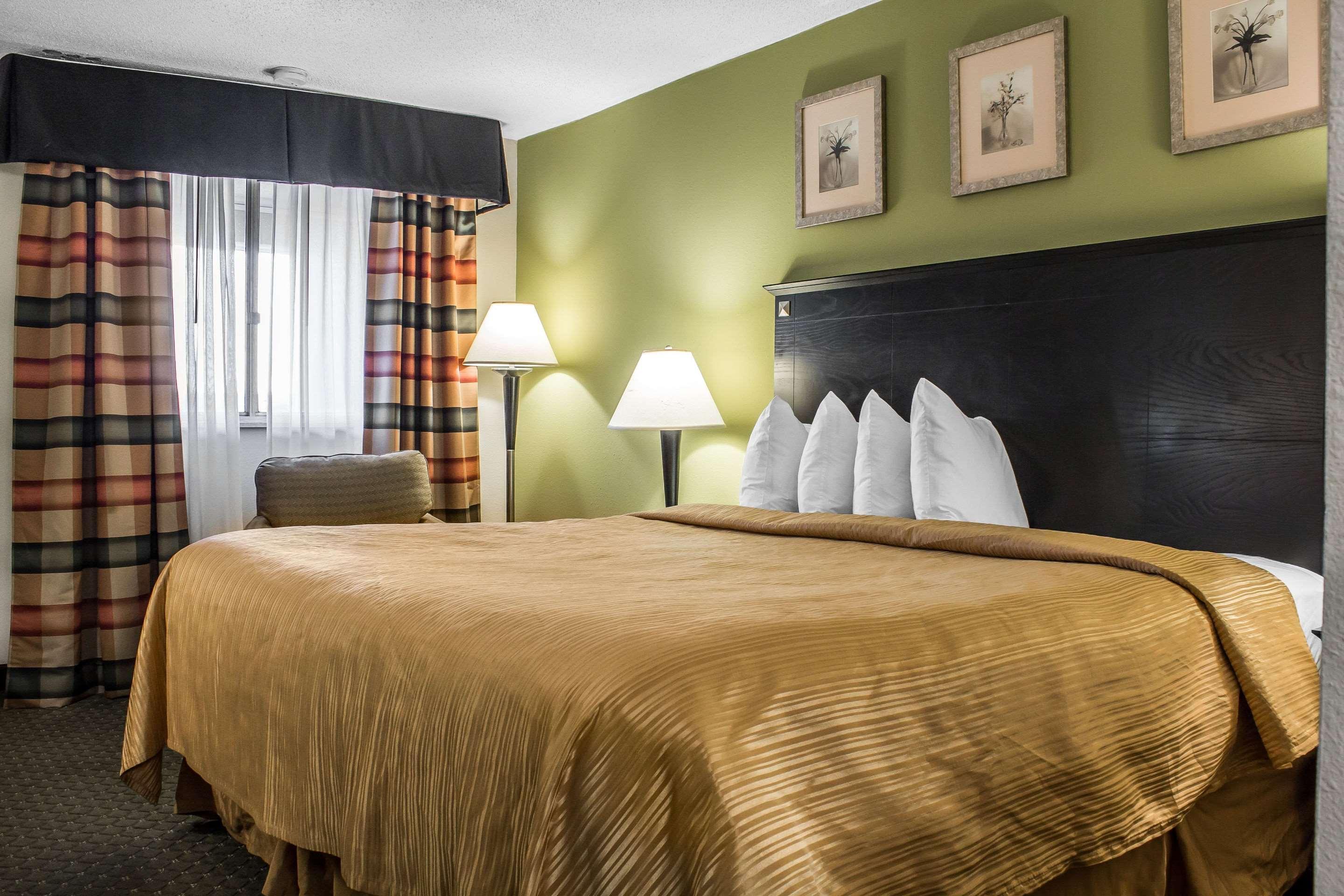 Quality Inn & Suites Moline - Quad Cities Esterno foto