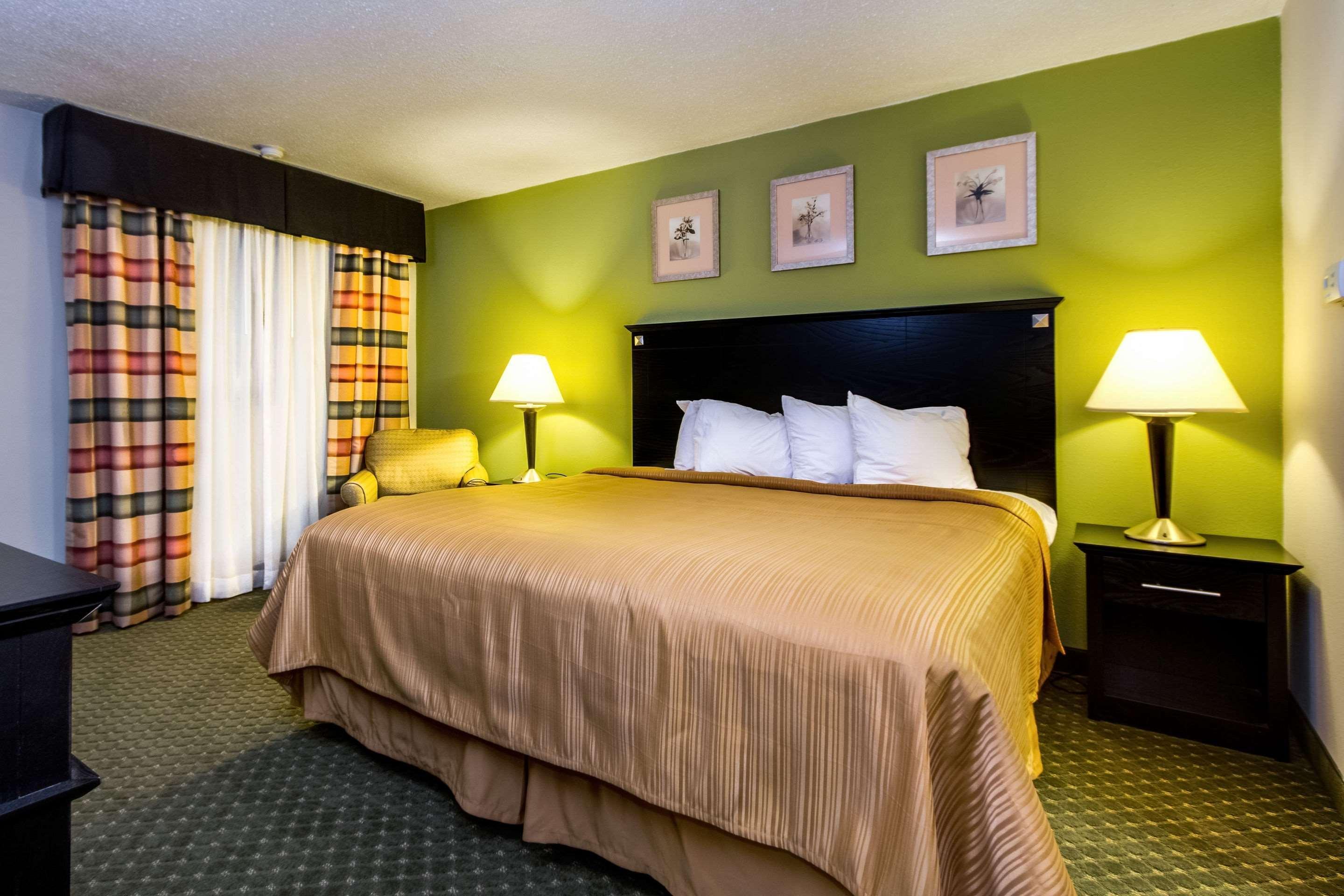 Quality Inn & Suites Moline - Quad Cities Esterno foto