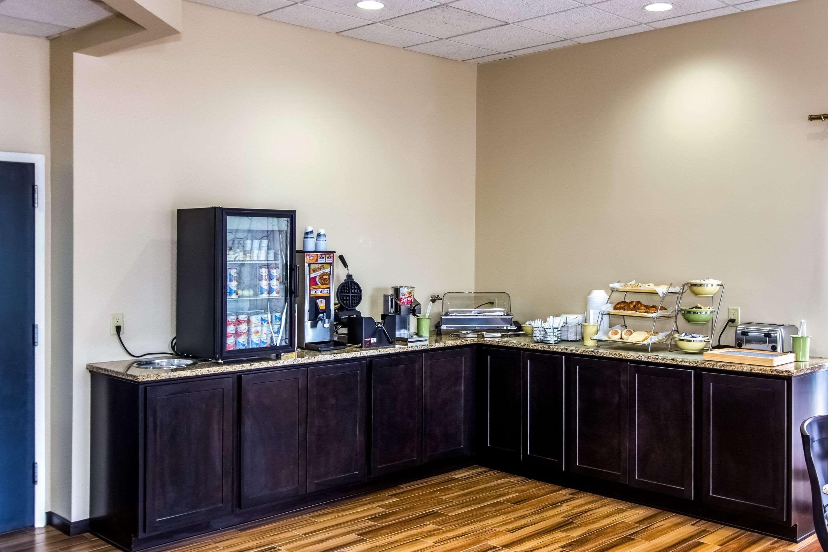 Quality Inn & Suites Moline - Quad Cities Esterno foto