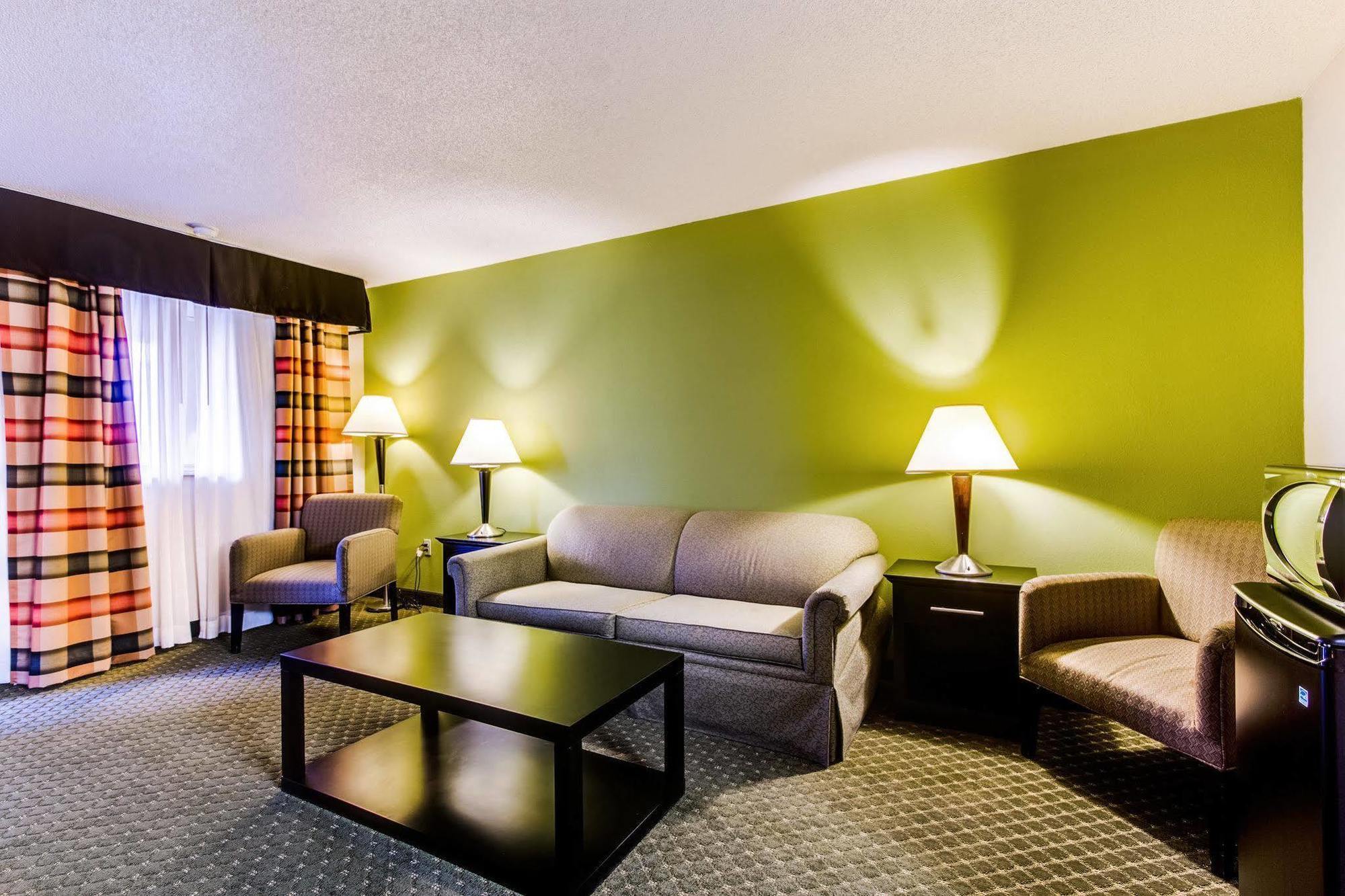 Quality Inn & Suites Moline - Quad Cities Esterno foto
